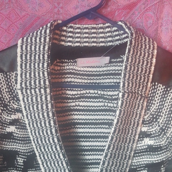 Thick Knit Black White Patterned Striped Winter Cardigan Sweater Jacket - Picture 4 of 9